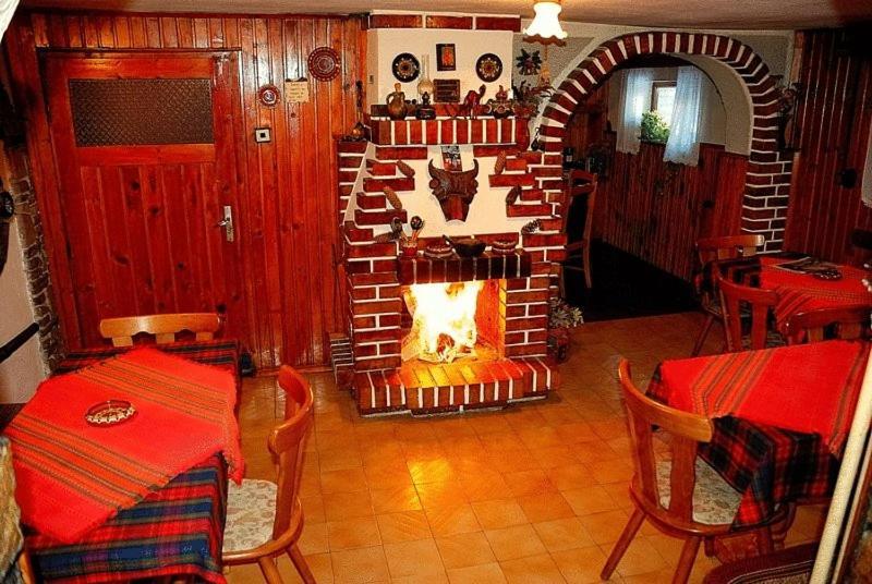 Hotel Mavrikova Kushta à Bansko Extérieur photo